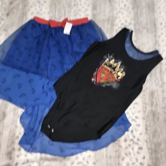 Girl's Disney "Descendants 3" Bodysuit & Skirt Set - Picture 2 of 4